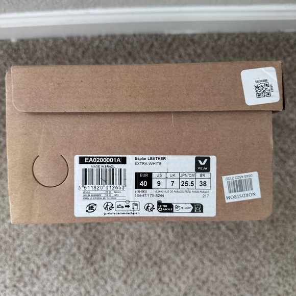 Veja Esplar Sneaker (Unisex) - Picture 7 of 8